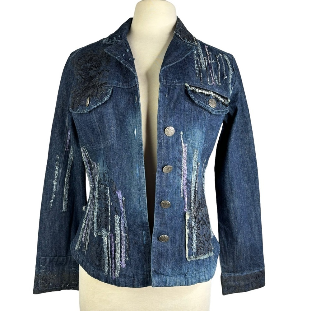 Chico’s Designer Distressed Fringe Frayed Patches Denim Jacket Size Small (4)